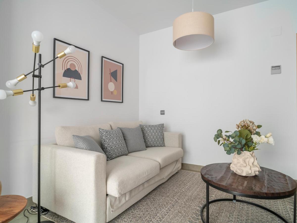 Sanders Uptown - Cute One-Bedroom Apartment Near City Center Малага Экстерьер фото
