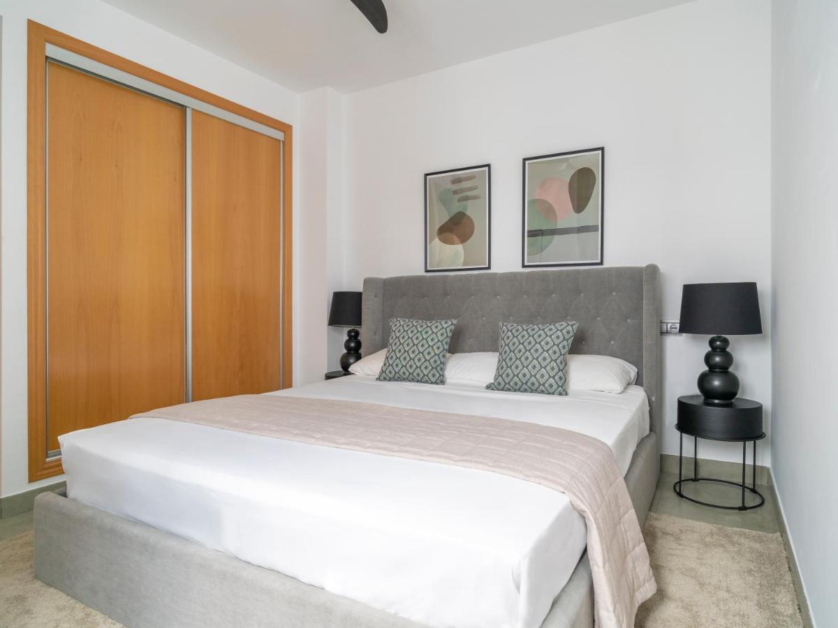Sanders Uptown - Cute One-Bedroom Apartment Near City Center Малага Экстерьер фото