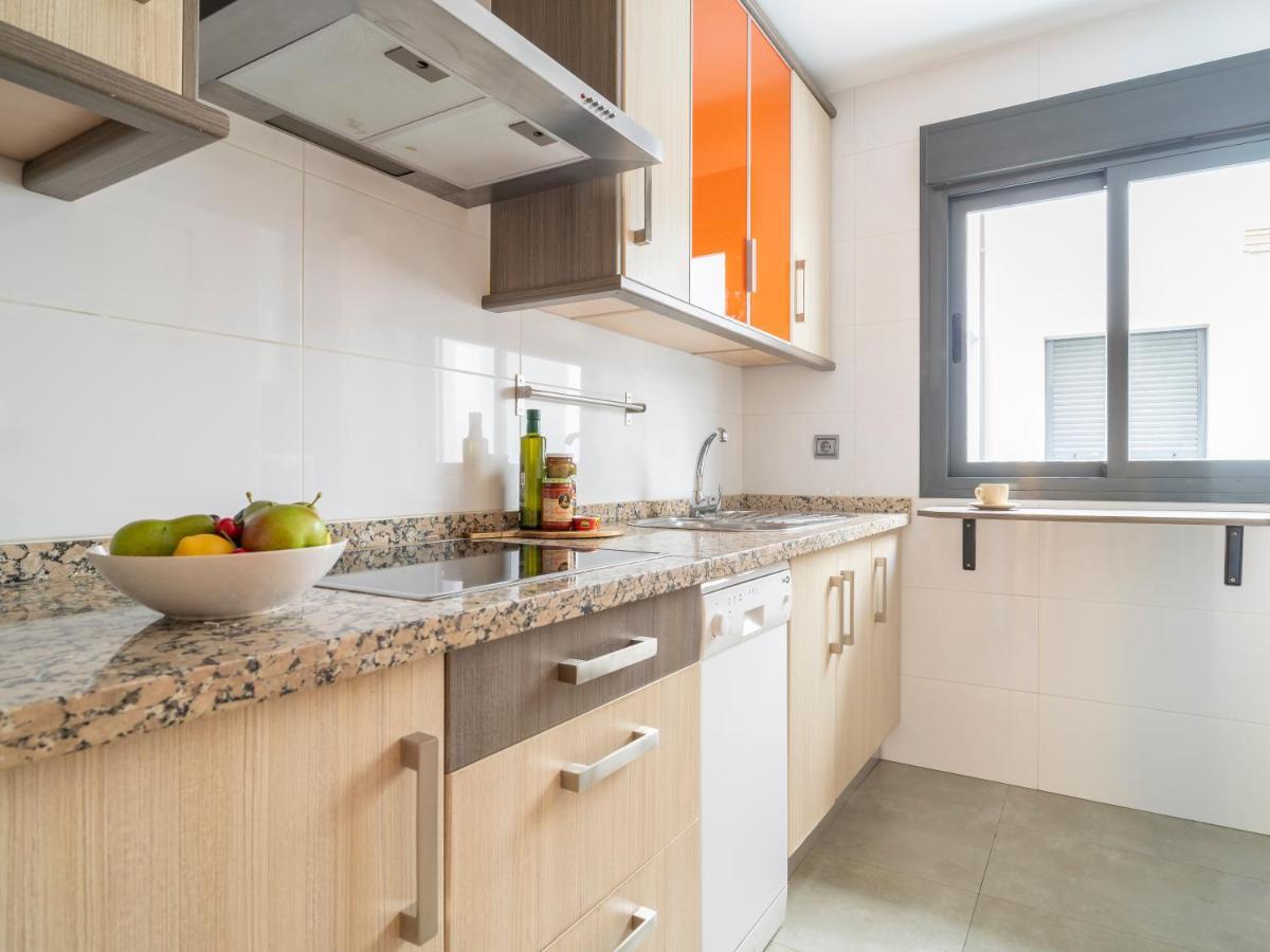 Sanders Uptown - Cute One-Bedroom Apartment Near City Center Малага Экстерьер фото