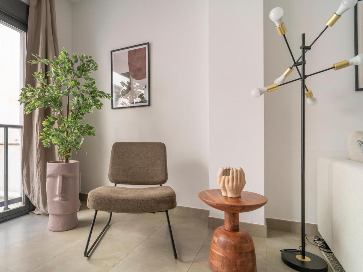 Sanders Uptown - Cute One-Bedroom Apartment Near City Center Малага Экстерьер фото